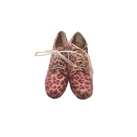 TrafLeopard Print Lace-Up Chunky Heel Womens Shoes By Truffle Collection Size 6. - Picture 2 of 8